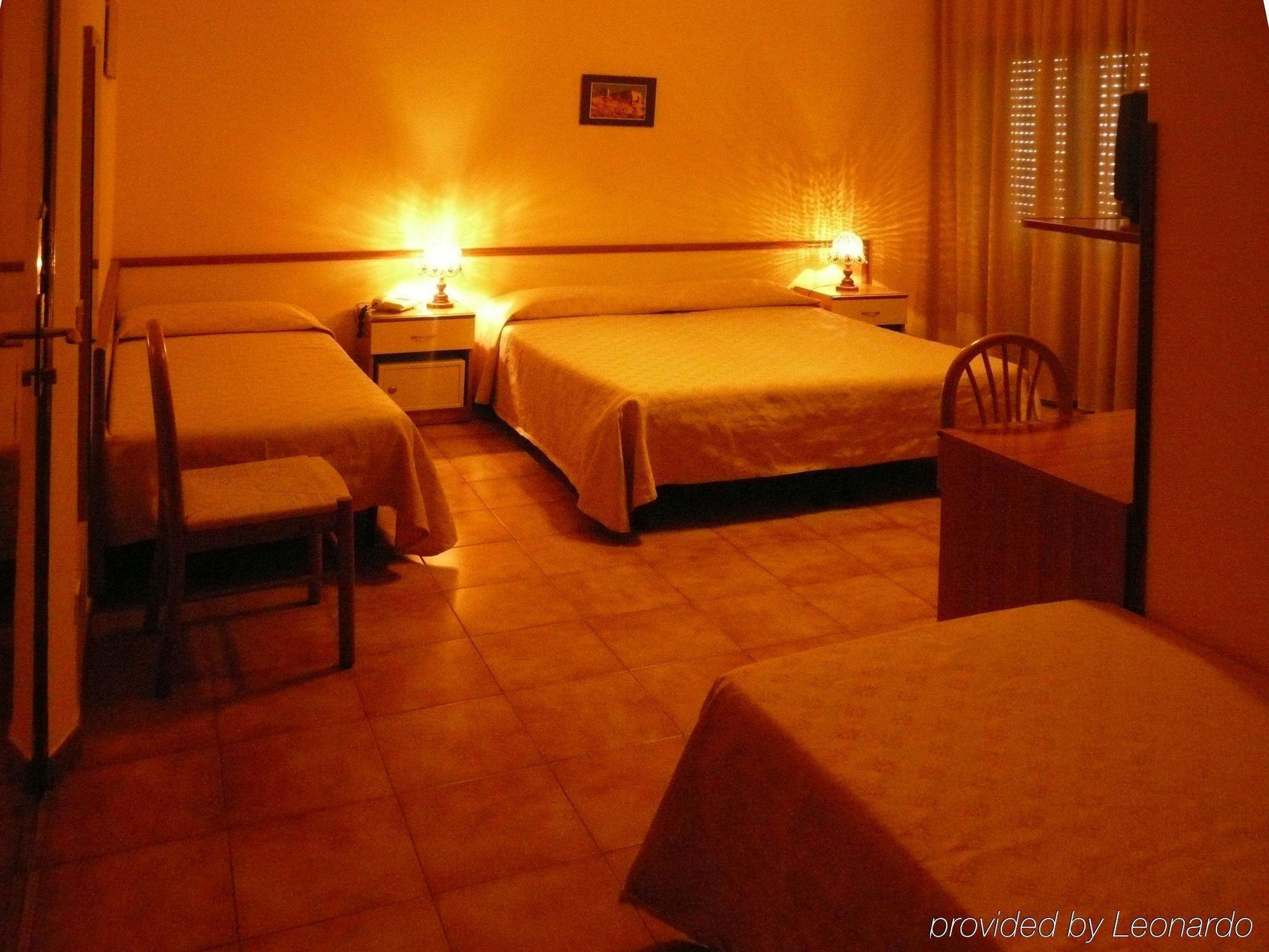 Hotel Virgilio Tropea Camera foto